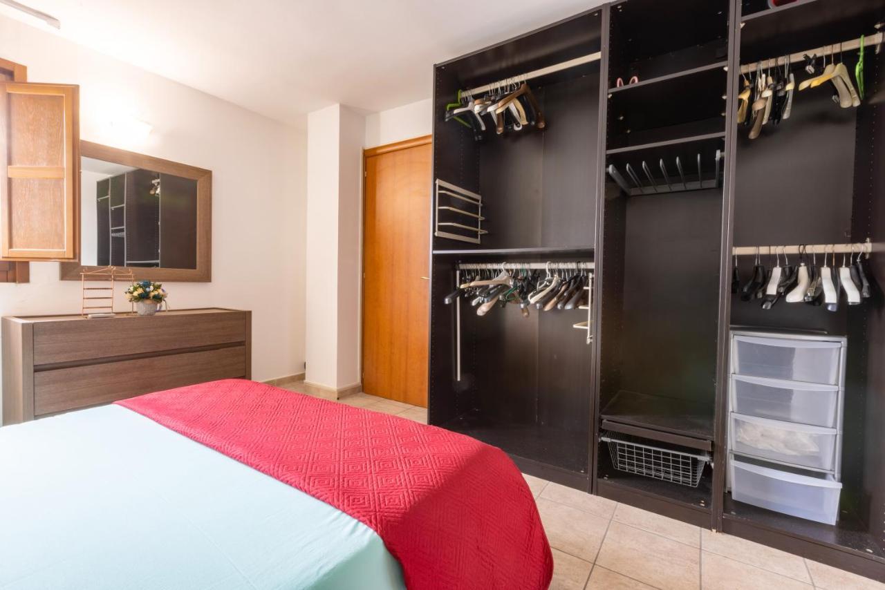Ferienwohnung Lecce Colorful Flat With Terrace & Parking Exterior foto